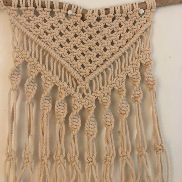 Macrame wall hanging - Picture 2 of 2